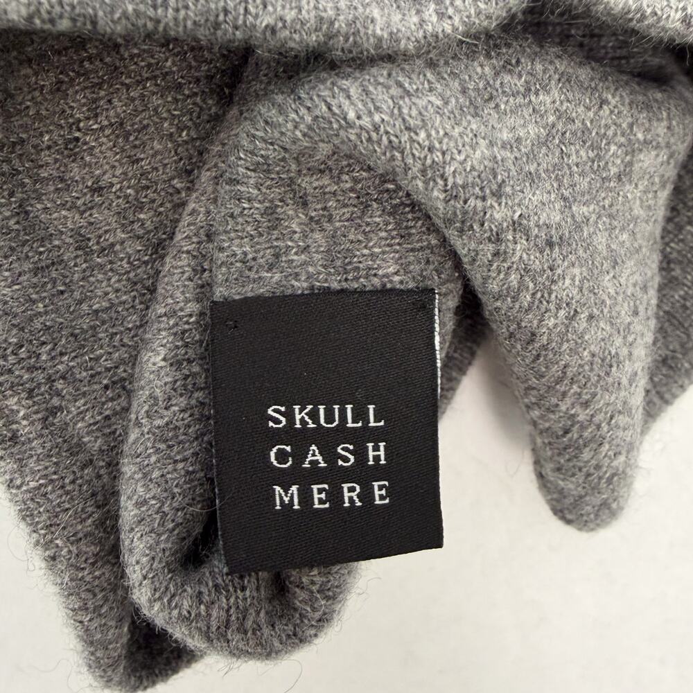 Skull Cashmere Skull Graphic Beanie Gray - Picture 3 of 4